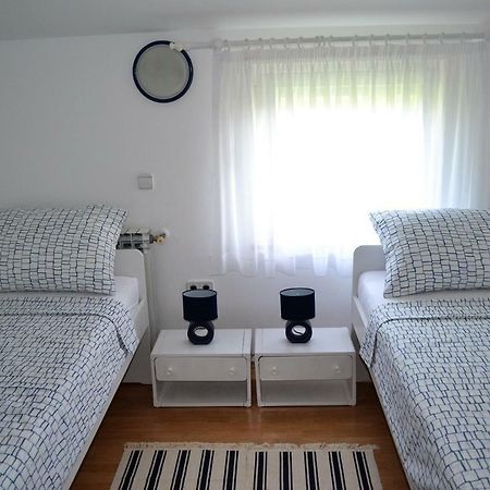 Apartments Marko Porec Bagian luar foto